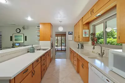 2406 Kenmore Court, Modesto, CA 95350 - Photo 21