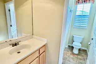 543 Machado St, Los Banos, CA 93635 - Photo 11