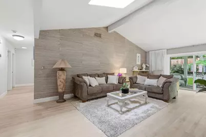 334 River Isle Way, Sacramento, CA 95831 - Photo 11