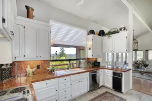 18119 Norlene Way, Grass Valley, CA 95949 - Photo 9