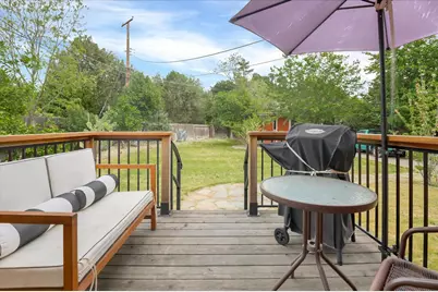 2740 Park Hills Dr, Sacramento, CA 95821 - Photo 21