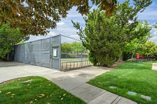 7505 Sunwest Ln, Sacramento, CA 95828 - Photo 37