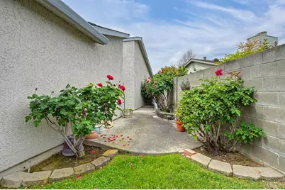 7505 Sunwest Lane, Sacramento, CA 95828 - Photo 29