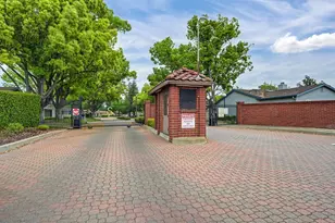 7505 Sunwest Ln, Sacramento, CA 95828 - Photo 3