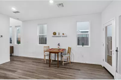 2270 Monte Cassino Lane, Sacramento, CA 95825 - Photo 11