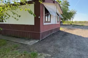 2112 Fig Ave, Patterson, CA 95363 - Photo 3