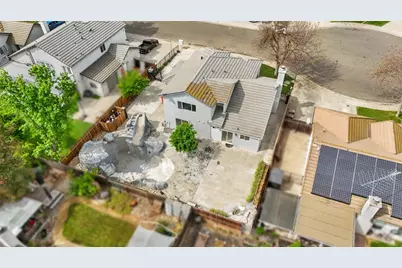 1212 McKnight Court, Modesto, CA 95351 - Photo 33