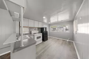 E Lockeford St, Lodi, CA 95240 - Photo 11