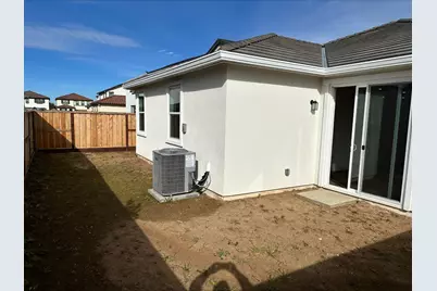 10283 Garmont Way, Elk Grove, CA 95757 - Photo 5