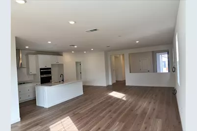 10283 Garmont Way, Elk Grove, CA 95757 - Photo 3