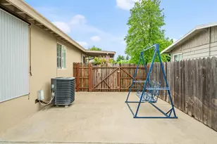 4829 St Lynn Ln, Carmichael, CA 95608 - Photo 43