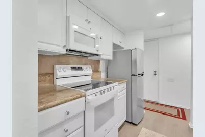 2476 Larkspur Lane #169, Sacramento, CA 95825 - Photo 13