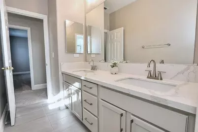 451 Hawkcrest Circle, Sacramento, CA 95835 - Photo 45