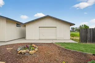 2237 I St, Rio Linda, CA 95673 - Photo 33