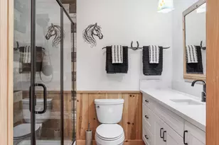 9256 Horseshoe Bar Rd, Loomis, CA 95650 - Photo 17