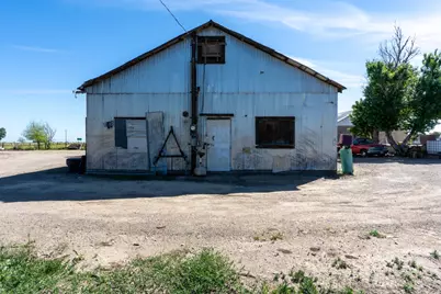 23429 Highway 152, Los Banos, CA 93635 - Photo 11