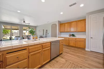 1379 Jacoby Creek Court, Plumas Lake, CA 95961 - Photo 19