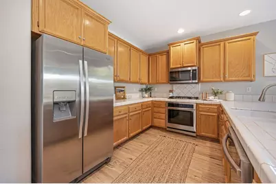 1379 Jacoby Creek Court, Plumas Lake, CA 95961 - Photo 5