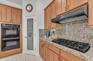 1548 Broder Cir, Folsom, CA 95630 - Photo 19