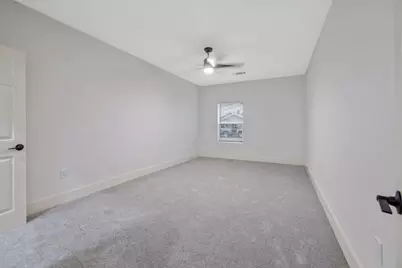 524 S 6th Street, Kerman, CA 93630 - Photo 15