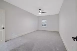 524 S 6th St, Kerman, CA 93630 - Photo 15