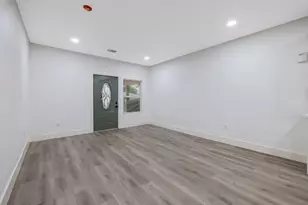 524 S 6th St, Kerman, CA 93630 - Photo 5