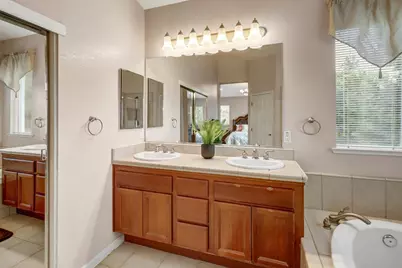 4879 Darlington Lane, Sacramento, CA 95835 - Photo 35