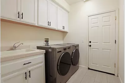 3604 Hillglen Avenue, Modesto, CA 95355 - Photo 33