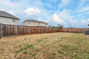 1531 Minories Dr, Olivehurst, CA 95961 - Photo 27