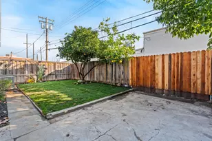 1473 33rd St, Sacramento, CA 95816 - Photo 23