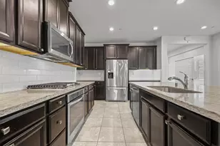 2341 Ellis Town Dr, Tracy, CA 95377 - Photo 9