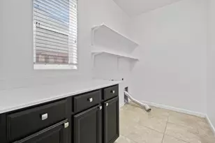 2341 Ellis Town Dr, Tracy, CA 95377 - Photo 21