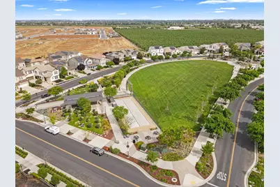 2341 Ellis Town Drive, Tracy, CA 95377 - Photo 9