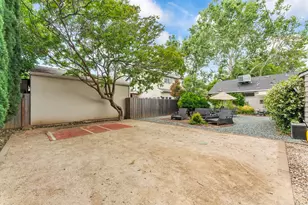 407 Pala Way, Sacramento, CA 95819 - Photo 25