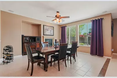 2201 Clearbrook Circle, Roseville, CA 95747 - Photo 9