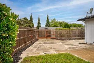 2573 Bunker Hill Dr, Stockton, CA 95209 - Photo 31