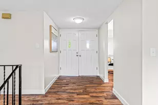 2573 Bunker Hill Dr, Stockton, CA 95209 - Photo 7