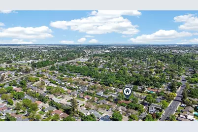 7511 Oakcreek Drive, Stockton, CA 95207 - Photo 43