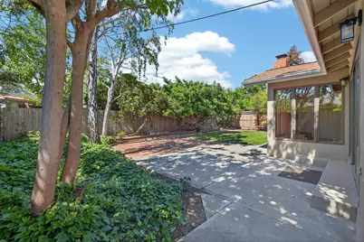 7511 Oakcreek Drive, Stockton, CA 95207 - Photo 37