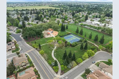 9258 Louis Street, Elk Grove, CA 95624 - Photo 27