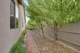 408 Glouster Ct, Roseville, CA 95747 - Photo 23