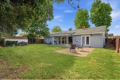 1437 W Elm Street, Lodi, CA 95242 - Photo 23