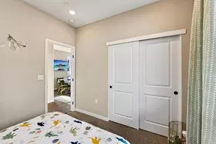 8655 Starburst Way, Sacramento, CA 95823 - Photo 23