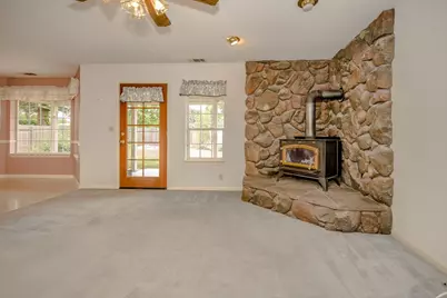 818 Farrell Place, Woodland, CA 95695 - Photo 15