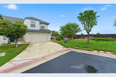 829 Grizzly Mesa Court, Galt, CA 95632 - Photo 3