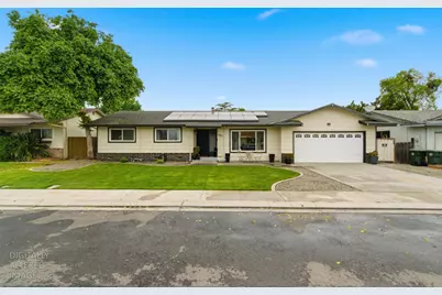 1701 Maywood Avenue, Manteca, CA 95336 - Photo 1