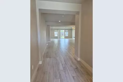 5873 Da Vinci Way, Sacramento, CA 95835 - Photo 11