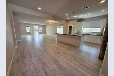 5873 Da Vinci Way, Sacramento, CA 95835 - Photo 5