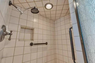 1071 W Monterey Avenue, Stockton, CA 95204 - Photo 35