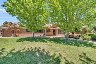 1071 W Monterey Ave, Stockton, CA 95204 - Photo 1
